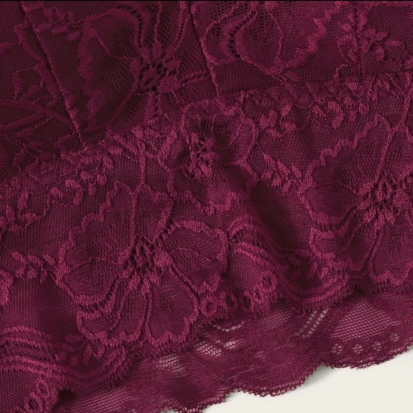 🆕️ Burgundy Strappy Bralette - Picture 4 of 5